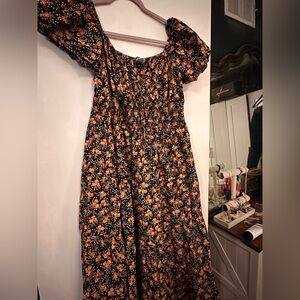 Arula Floral Puff Sleeve Midi Dress